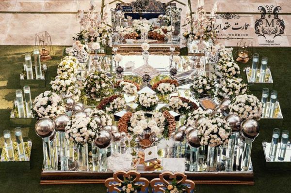 سفره ارایی و گل آرایی سالن عقد ایرانی