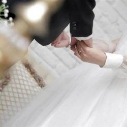 عقد آریایی چیست