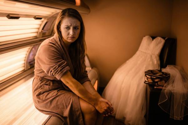 یک هفته قبل از عروسی برنزه نکنید